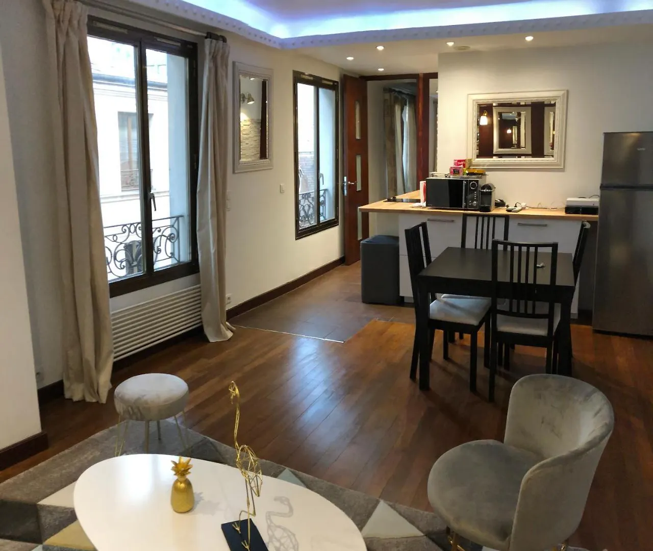 Apartment Cosy - Triangle D'or Paris